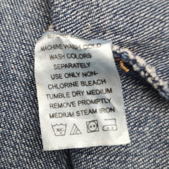 Roaman's Ladies Size 14W Medium Wash Button Closure Jean Jacket - Picture 5 of 12